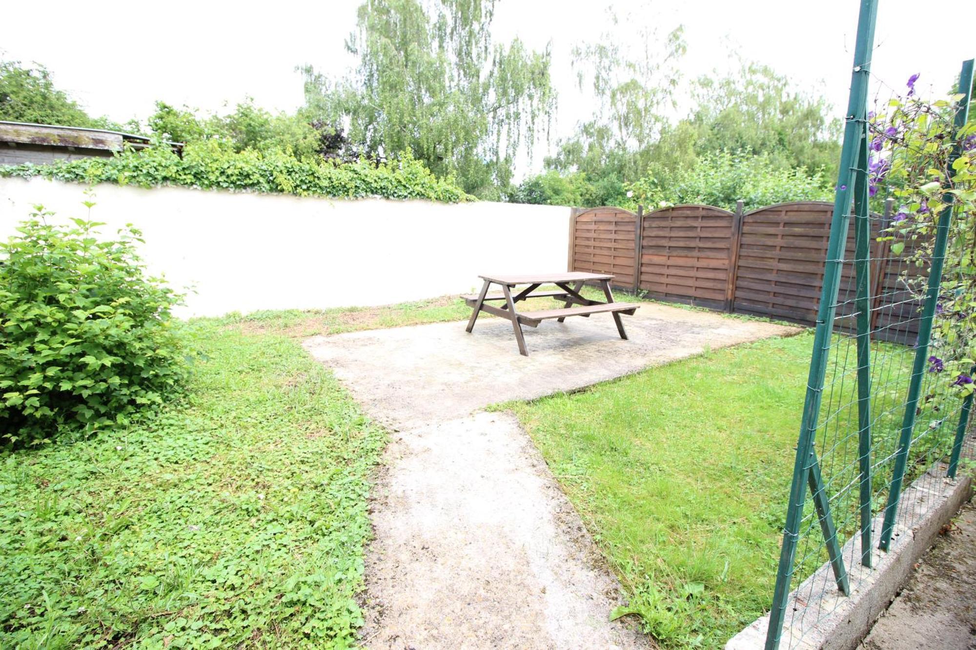3 Chambres - Tres Grand Jardin Privee - Terrasse Privee - Garage Velo Et Moto - Parking Voiture Privee Dans La Propriete - Gere Par Presta-Zen'Services Thierville-sur-Meuse 외부 사진