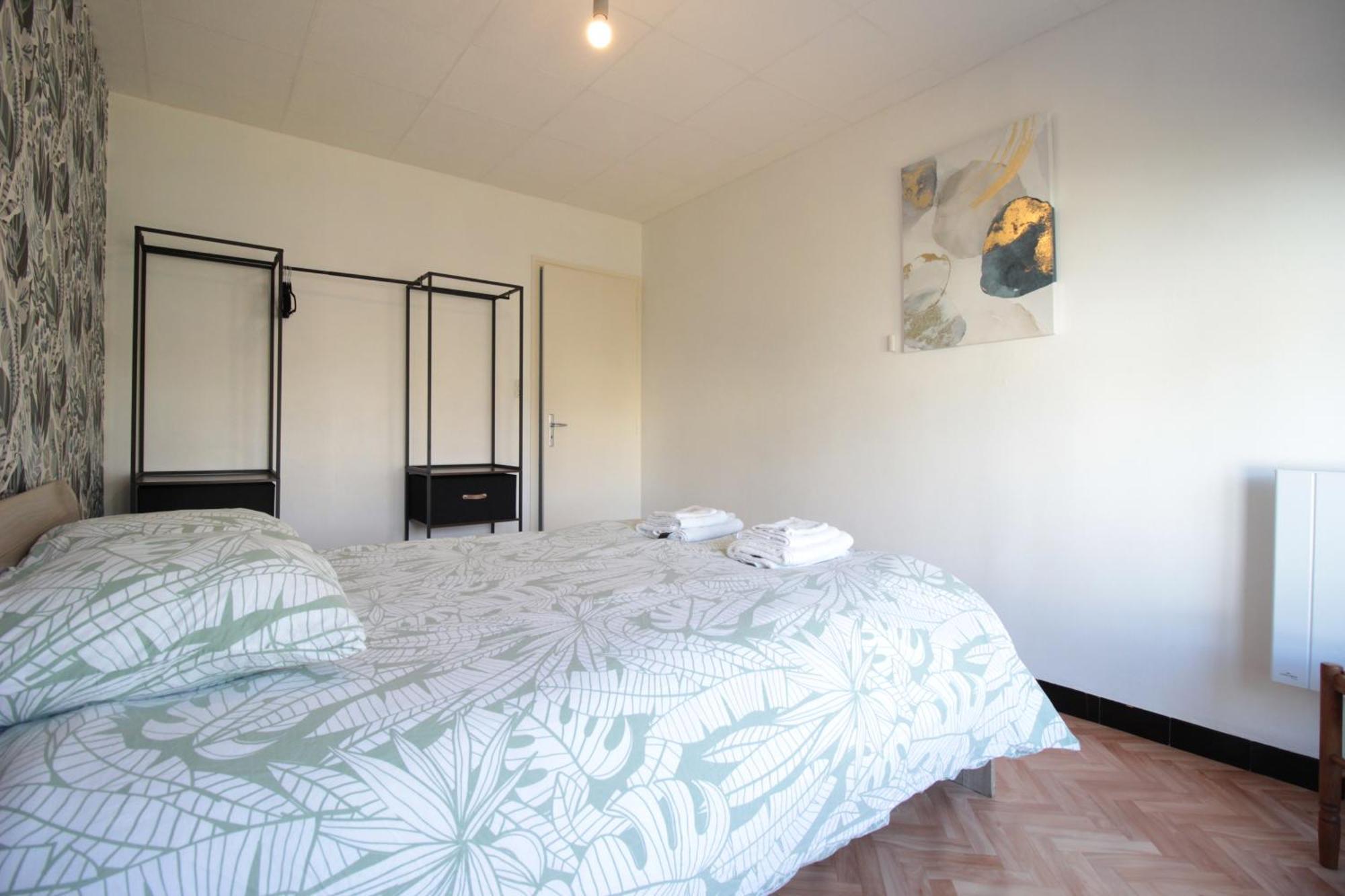 3 Chambres - Tres Grand Jardin Privee - Terrasse Privee - Garage Velo Et Moto - Parking Voiture Privee Dans La Propriete - Gere Par Presta-Zen'Services Thierville-sur-Meuse 외부 사진
